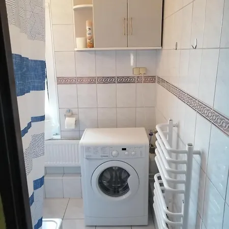 Apartment Apartament Z 3 Sypialniami - Bezplatny Parking Lodz (Lodz)